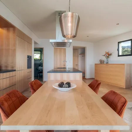 The Rock Vila Estreito Da Calheta